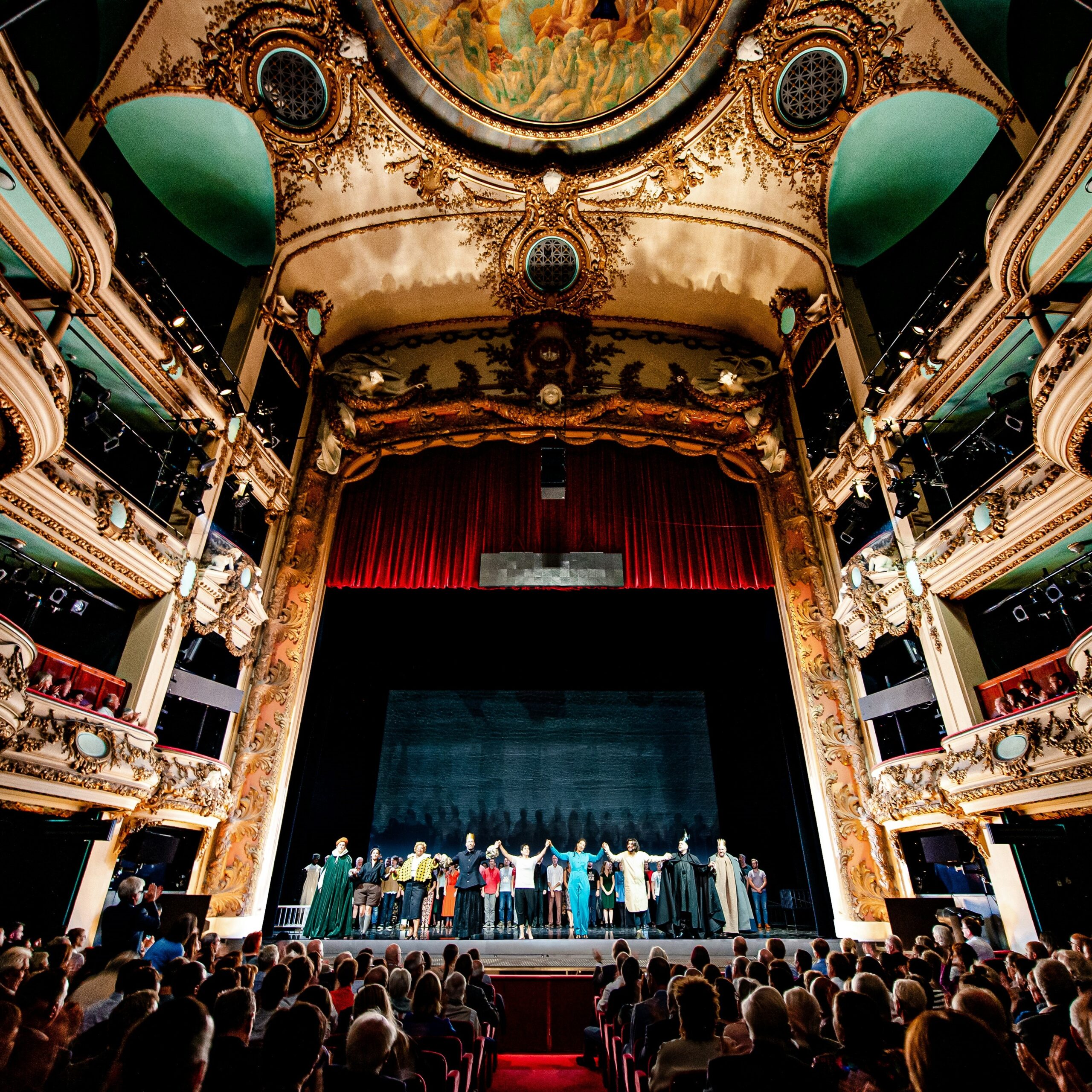 Opera o piosence, piosenka w operze – „L’hirondelle inattendue” Szymona Laksa