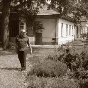 Krzysztof Penderecki w swojej posiadłości w Lusławicach; fot. Konrad Pollesch / zbiory archiwalne ECM KP